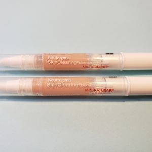 Neutrogena Skin Clearing Blemish Concealer Fair 05